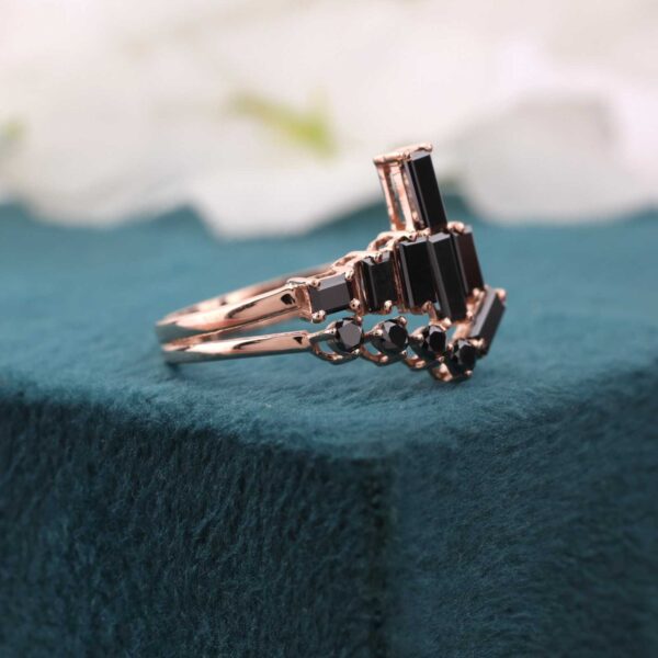 Rose Gold Black Diamond Ring – Baguette & Round Cut Stones