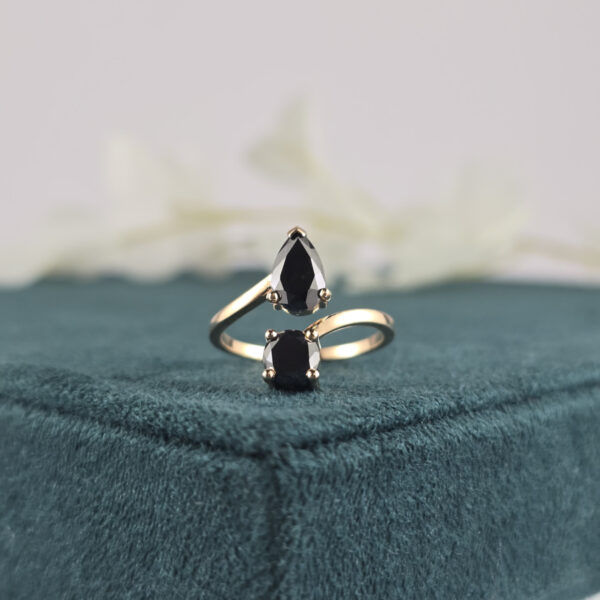Elegant Black Onyx Double Gemstone Ring – Romantic Gift for Her in 10K Gold