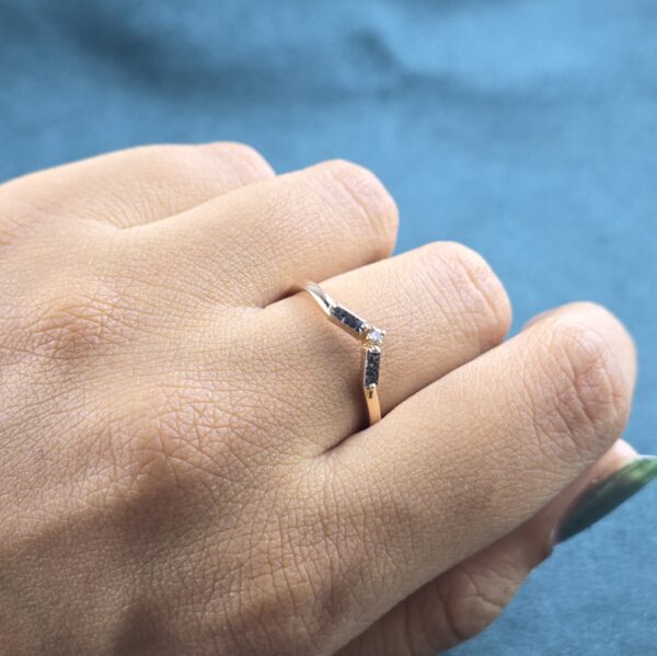 Edgy Elegance: Round and Baguette Salt and Pepper Diamond Band