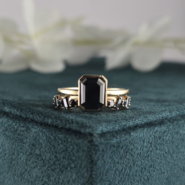 Make a Bold Promise with the Emrald and Chowki Black Diamond Wedding Ring