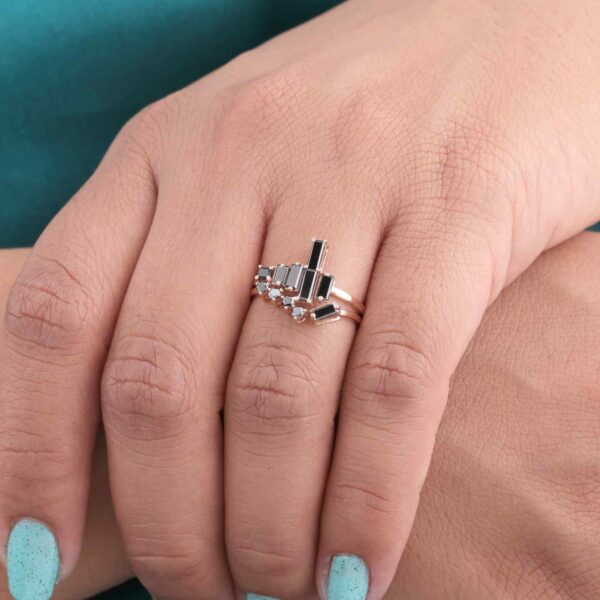 Rose Gold Black Diamond Ring – Baguette & Round Cut Stones