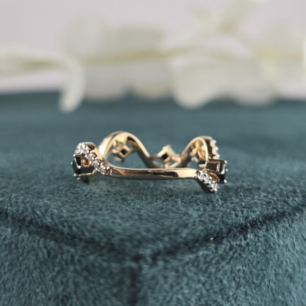 Bold Meets Brilliant – Princess Black and Round White Diamond Ring