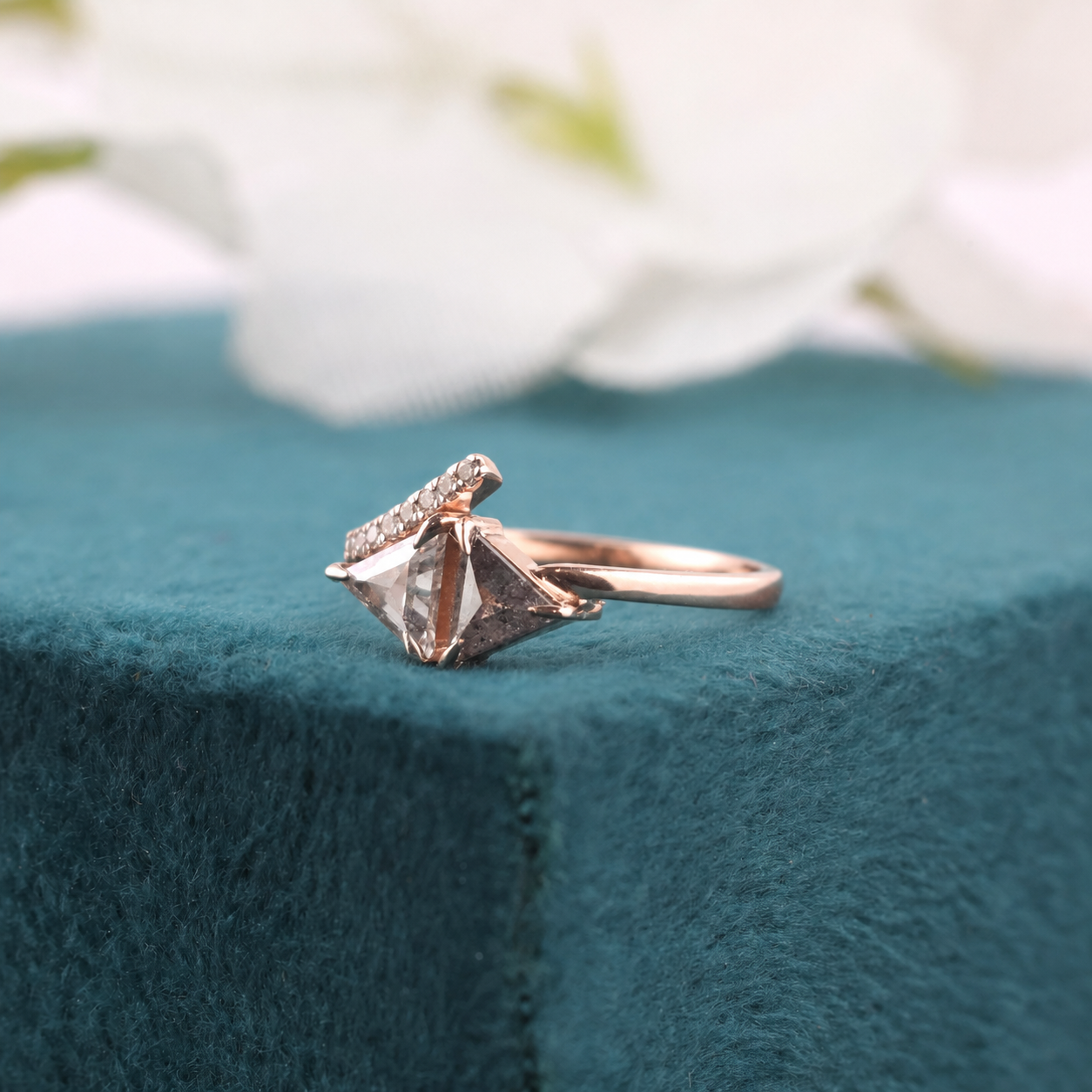 Triangle Diamond Engagement Ring in Rose Gold – Modern & Unique Design