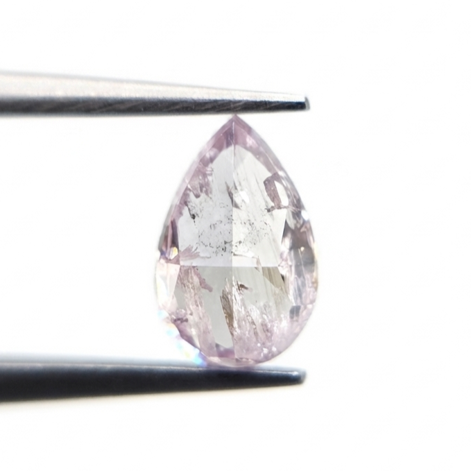 1.01 CT Pear Shape Fancy Light Pink Natural Diamond