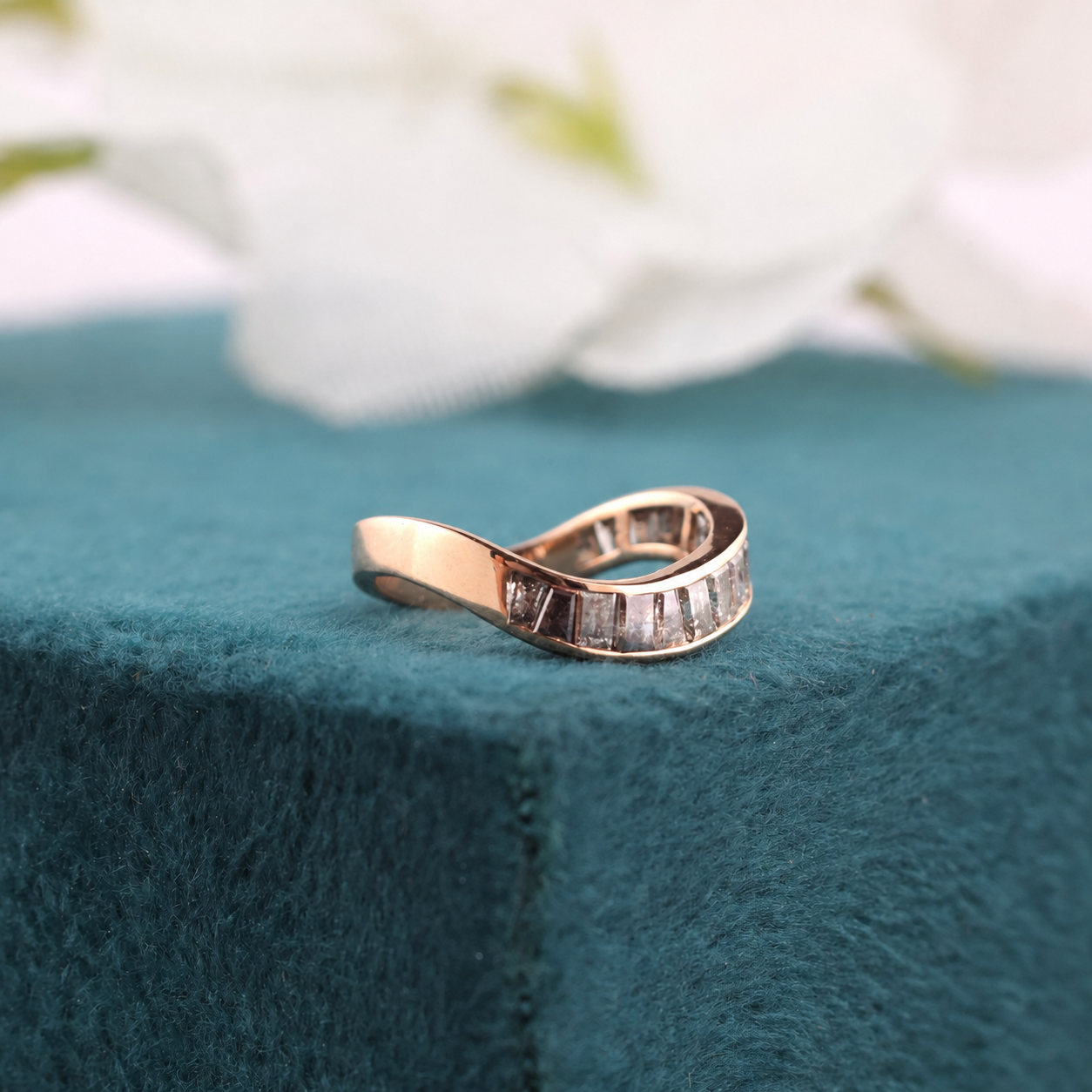 Salt and Pepper Baguette Diamond Wedding Band in Rose Gold